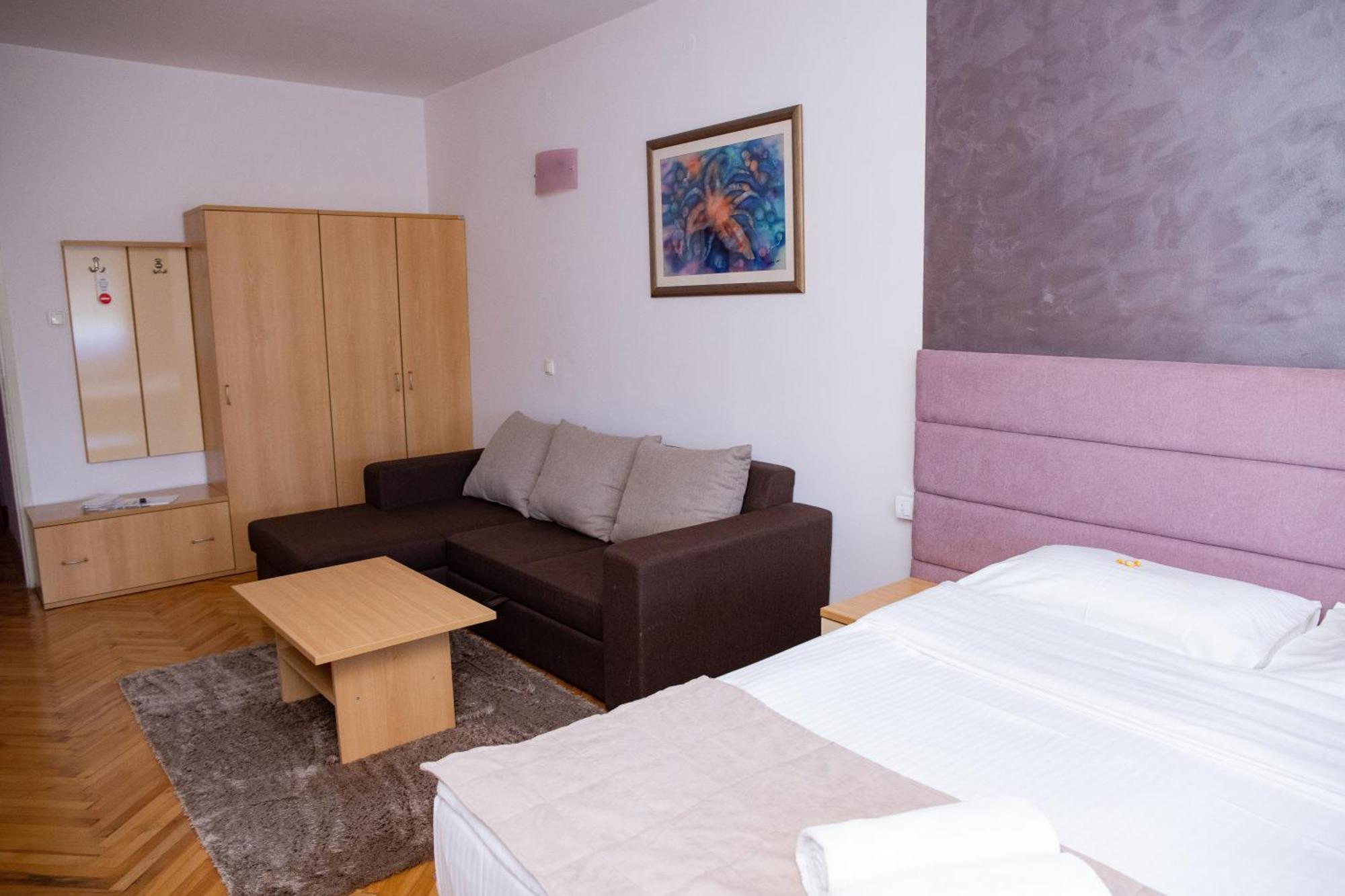 Motel New Sanatron Bosanski Novi Εξωτερικό φωτογραφία